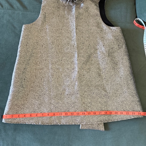 Tuckernuck Pomander Place Gold metallic Mason blouse L - Picture 11 of 15